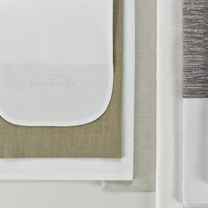 in-flight meal service textiles