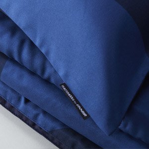 finnair in-flight blankets